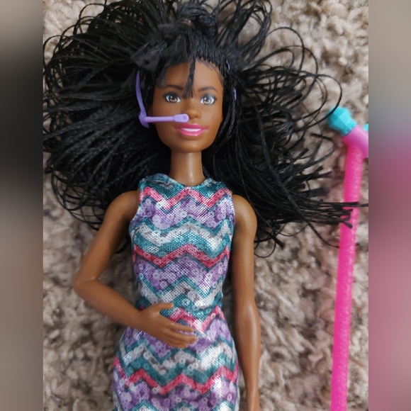 Barbie - Picture 2 of 4